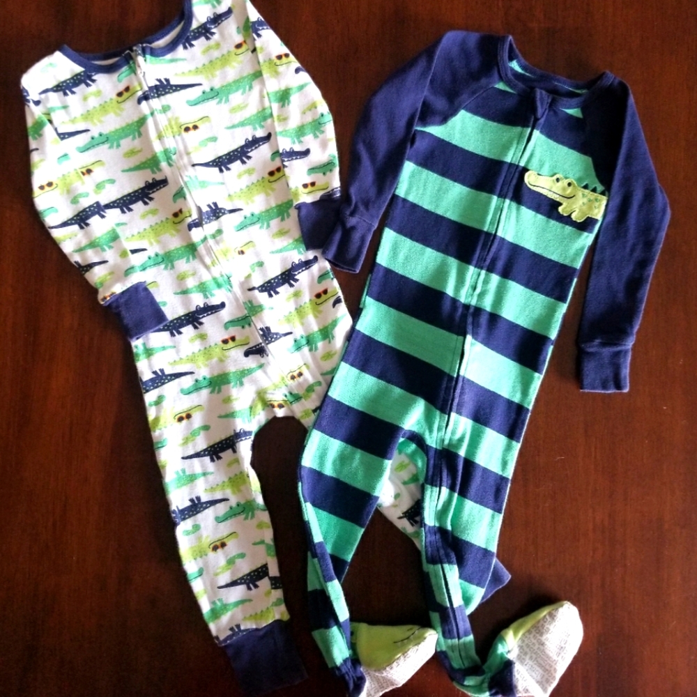 One Piece 2T Zip Up Snug Fit Pajama Dio